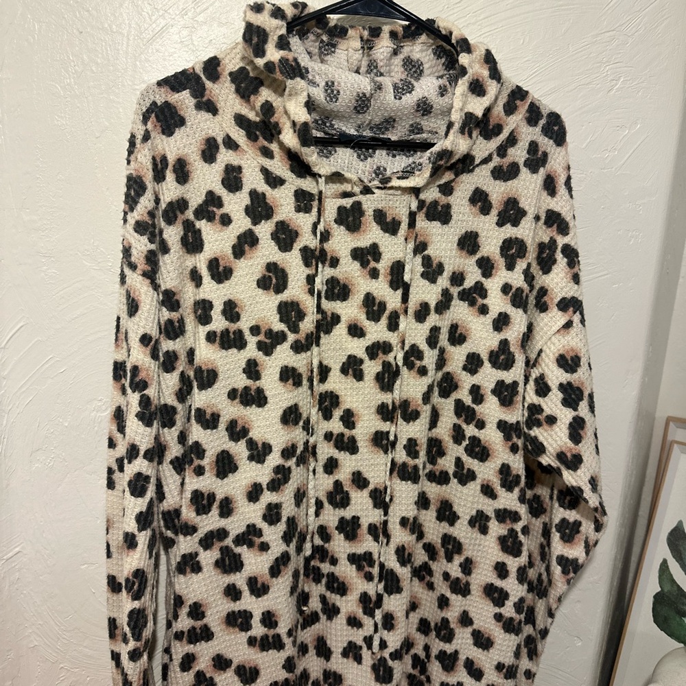 Scarlett Leopard Print Sweater - Black and Cream